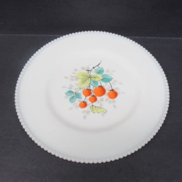 Westmoreland Milk Glass BEADED EDGE 10 1/4 Inch Hand Painted STRAWBERRIES Plate - Picture 1 of 4